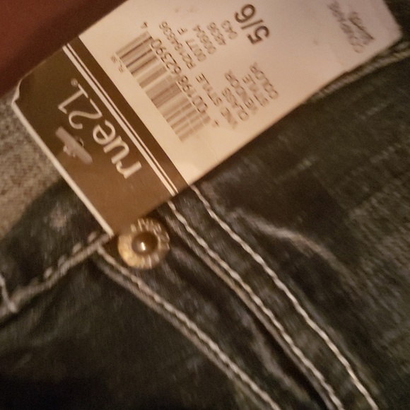 Twenty One Black Slim Boot Jeans Sz 5/6R New with tags - Picture 9 of 10